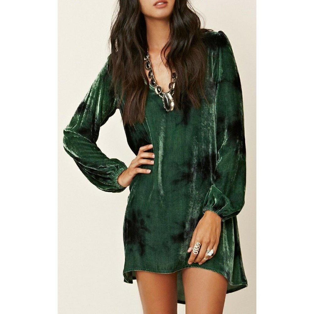 BLU MOON Green Velvet dress XSMALL long Bell Sleeves NWT